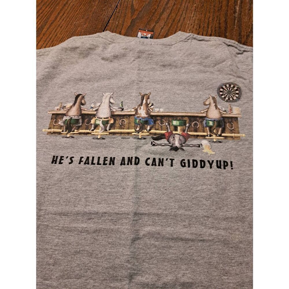New DuckCo Horse Bar Scene Shirt Adult Small Funny Western Can’t Giddy Up TShirt